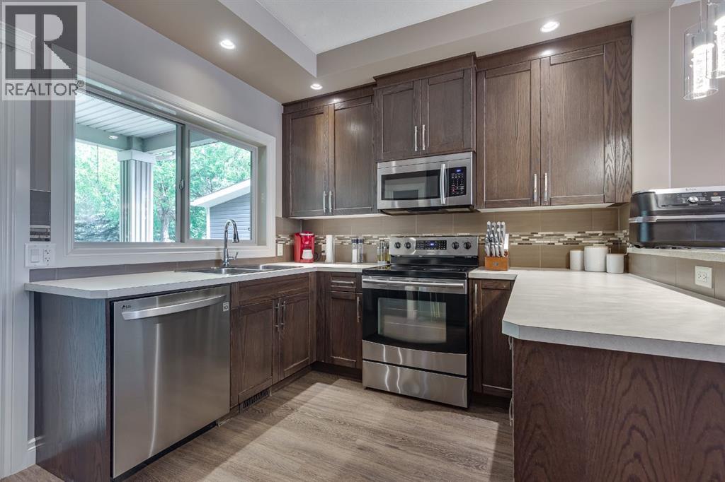 Photo 14 of 812 Stonehaven Drive, Carstairs AB