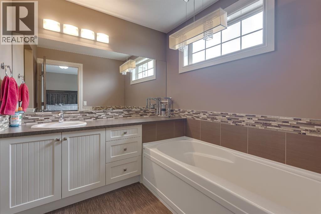 Photo 39 of 812 Stonehaven Drive, Carstairs AB