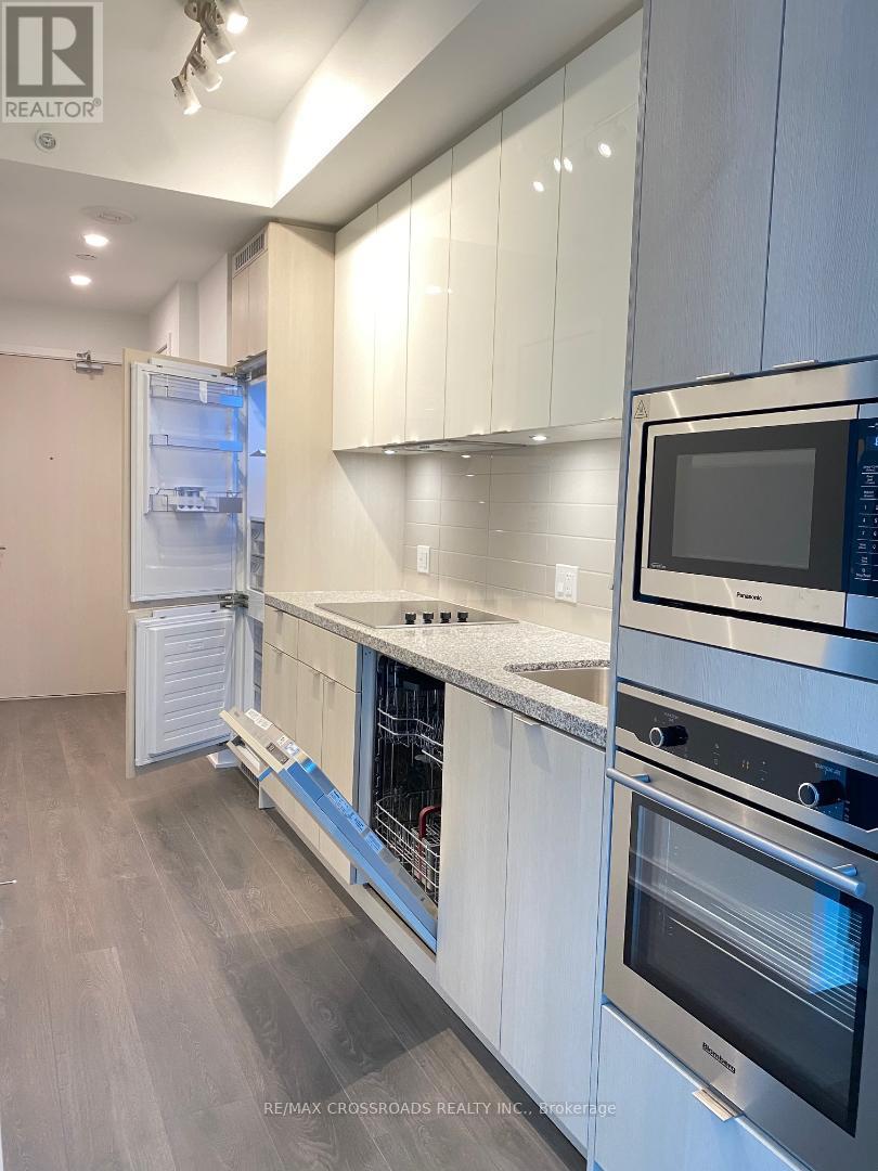Photo 14 of 903 115 Blue Jays Way, Toronto ON