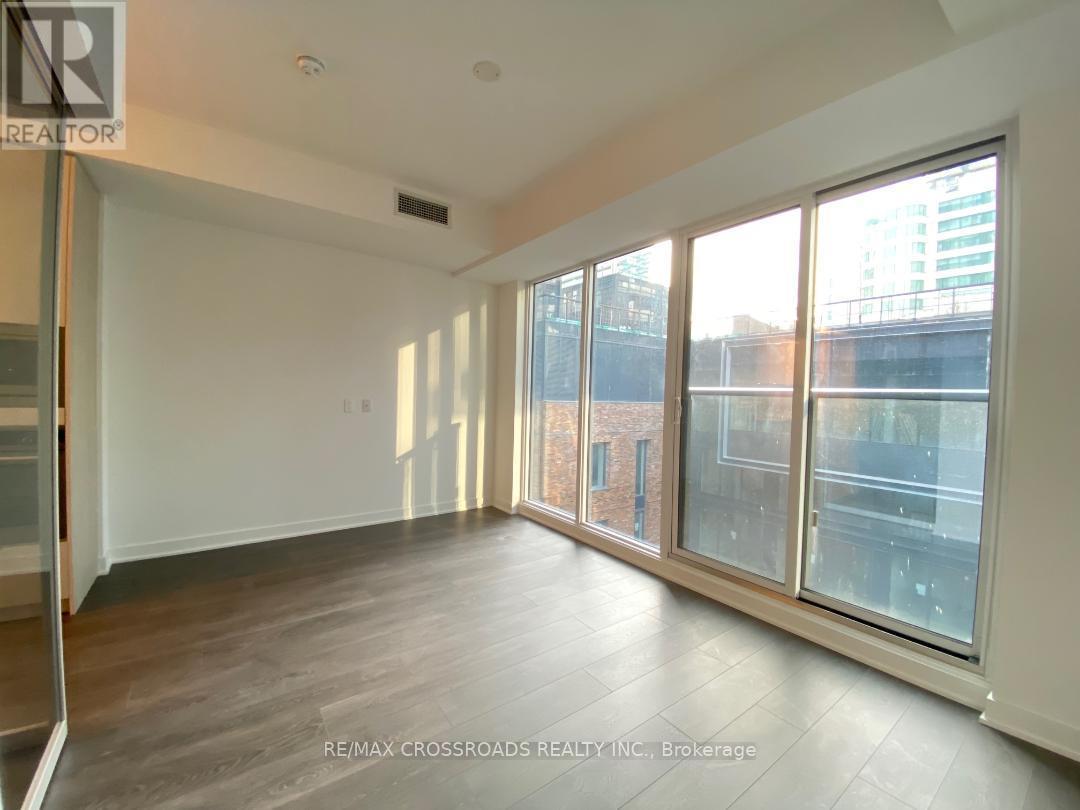 Photo 5 of 903 115 Blue Jays Way, Toronto ON