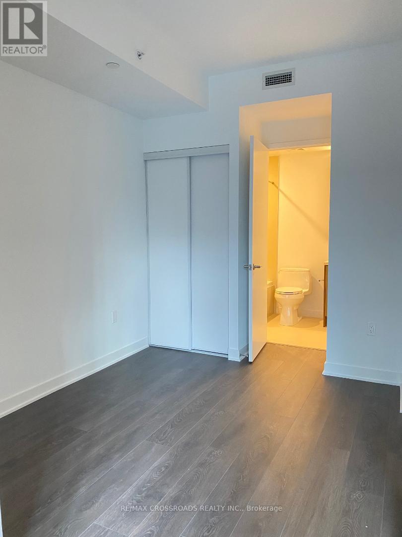 Photo 4 of 903 115 Blue Jays Way, Toronto ON