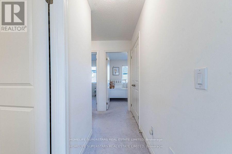 Photo 12 of 42 Fresnel Road, Brampton ON