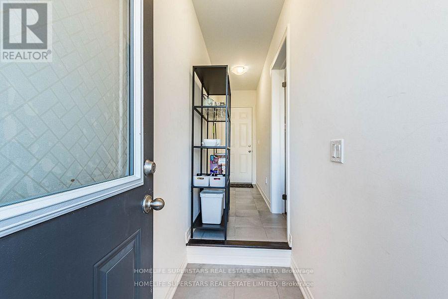 Photo 35 of 42 Fresnel Road, Brampton ON
