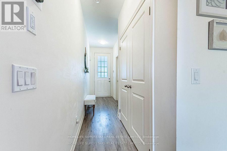 Photo 16 of 42 Fresnel Road, Brampton ON