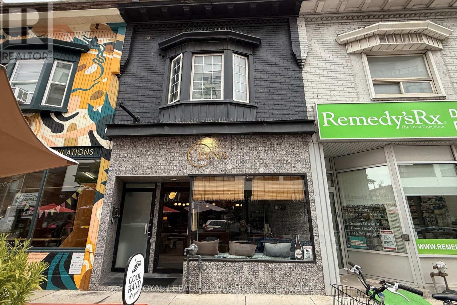 Photo 1 of 2800 Dundas Street W, Toronto ON
