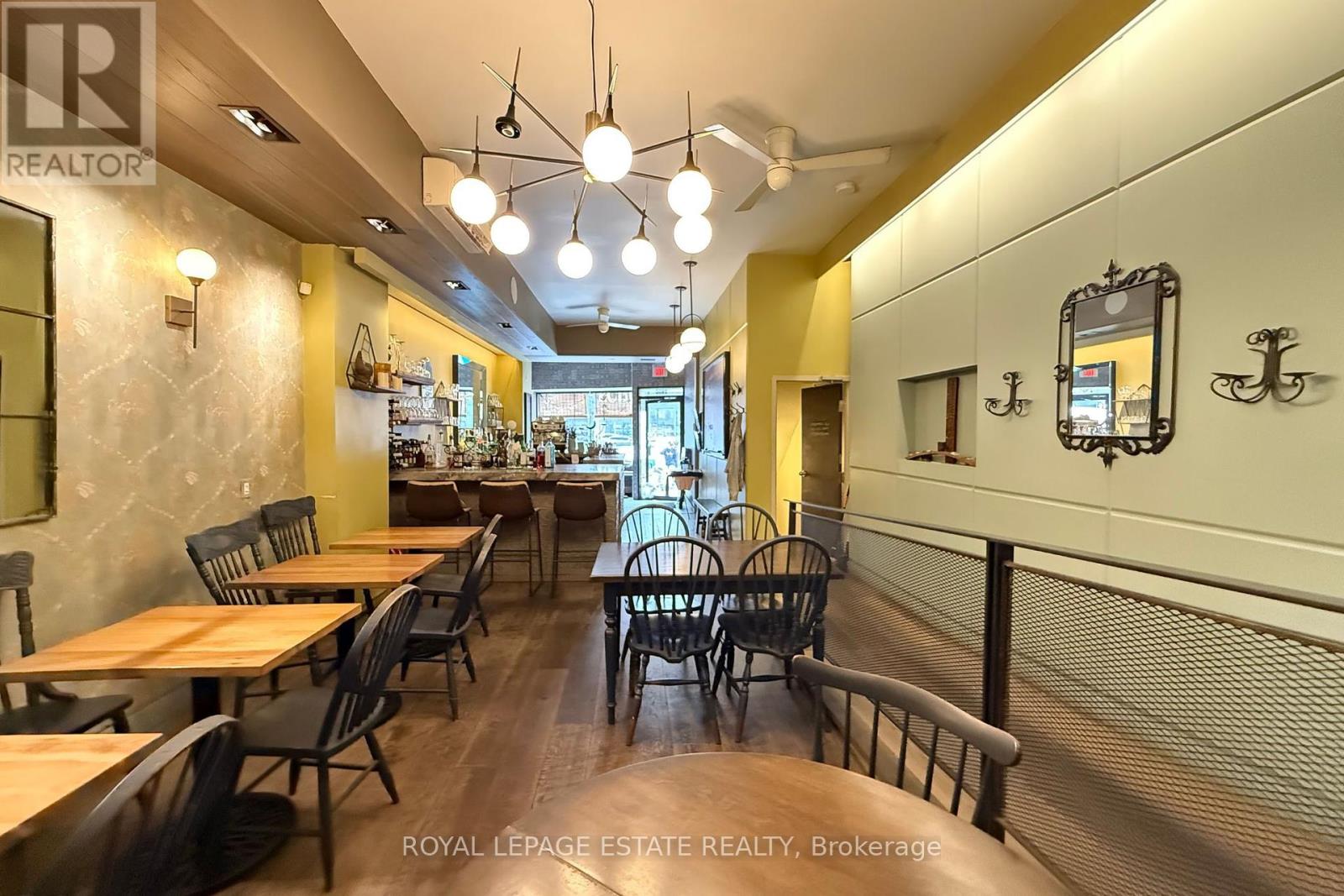 Photo 7 of 2800 Dundas Street W, Toronto ON
