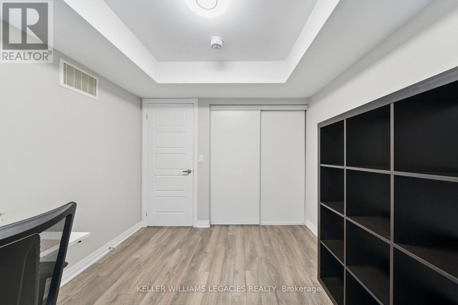 Photo 7 of 189 William Duncan Road, Toronto ON
