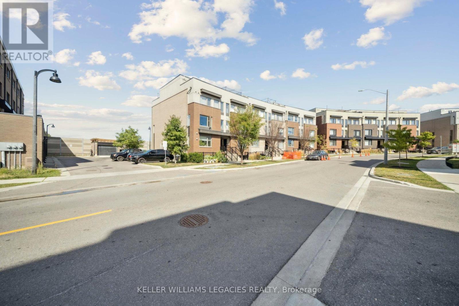 Photo 8 of 189 William Duncan Road, Toronto ON