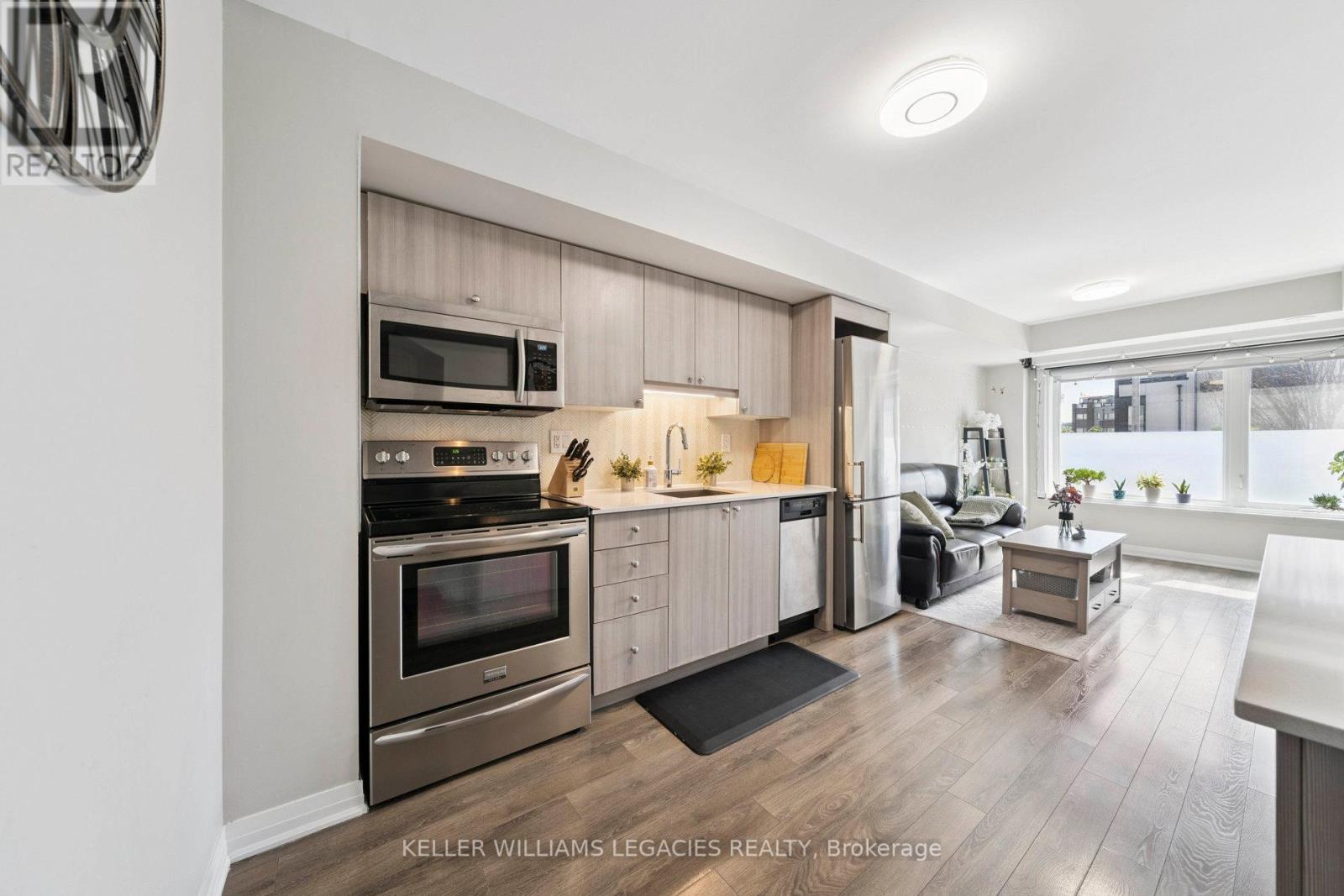 Photo 11 of 189 William Duncan Road, Toronto ON