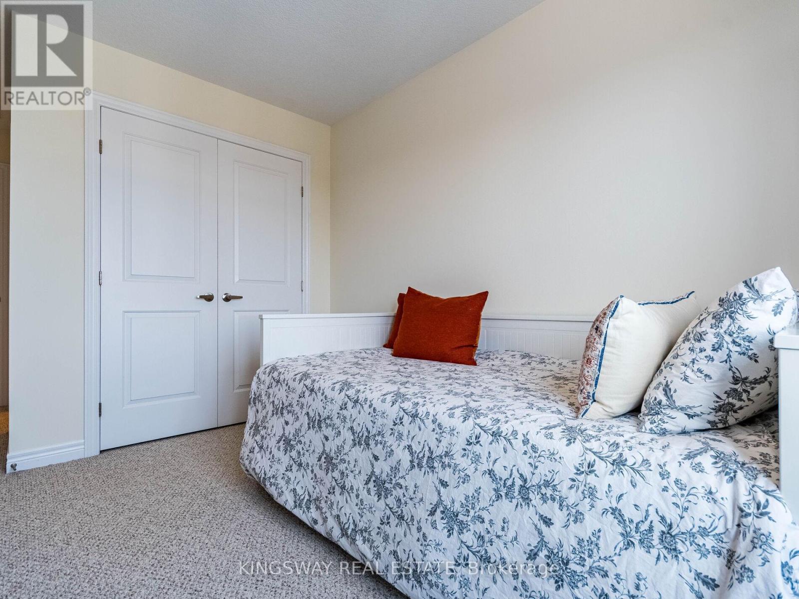 Photo 23 of 2 279 Skinner Road, Hamilton ON