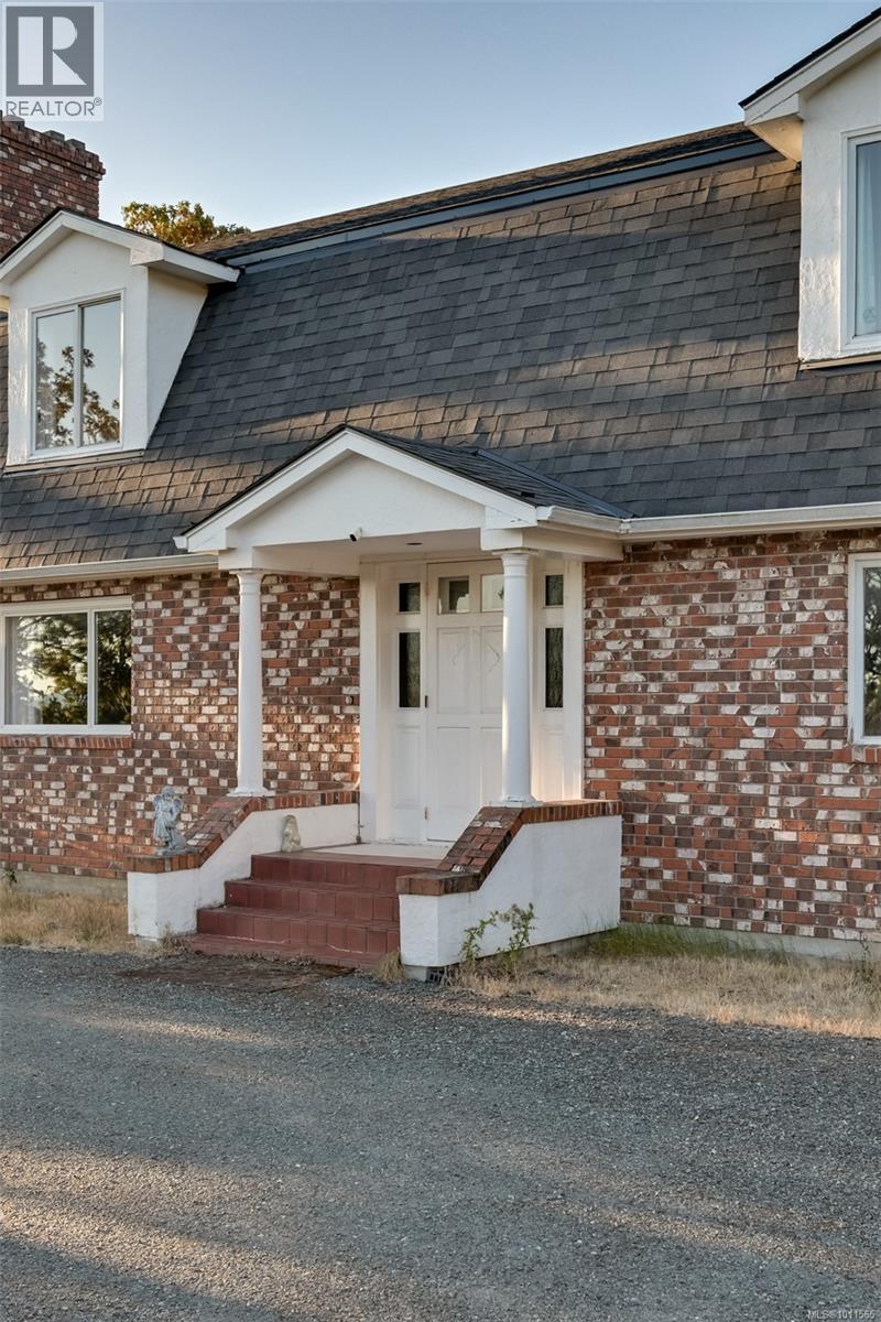  4589 Blenkinsop Road, Saanich