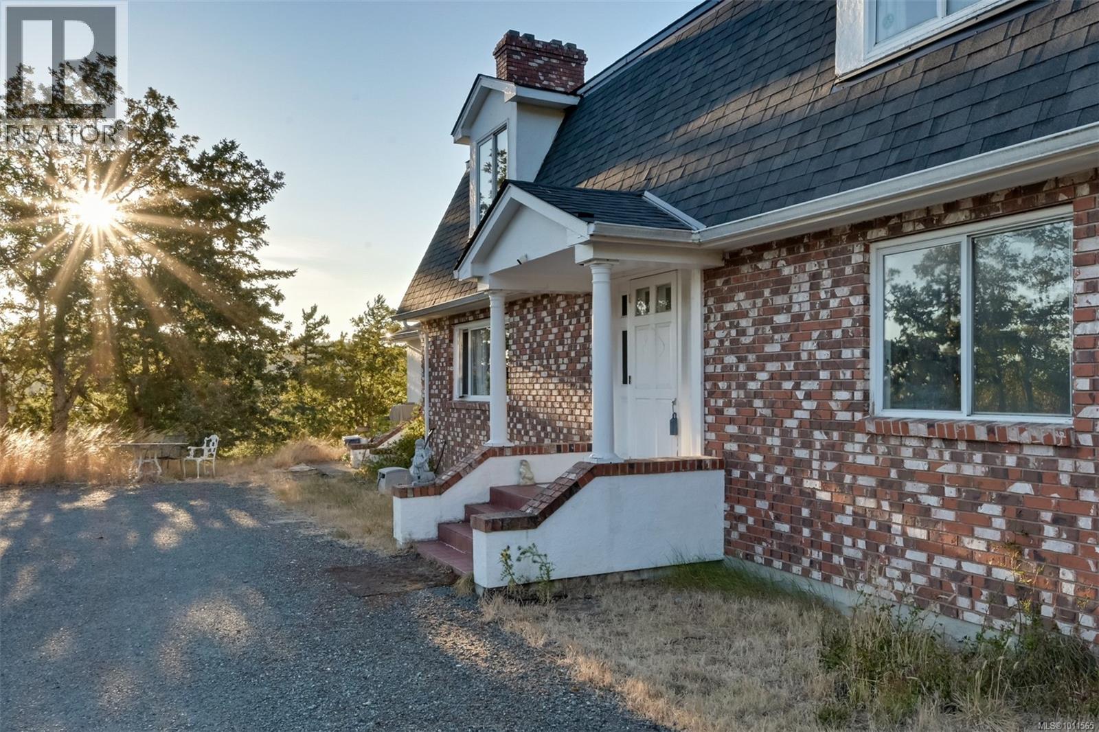  4589 Blenkinsop Road, Saanich