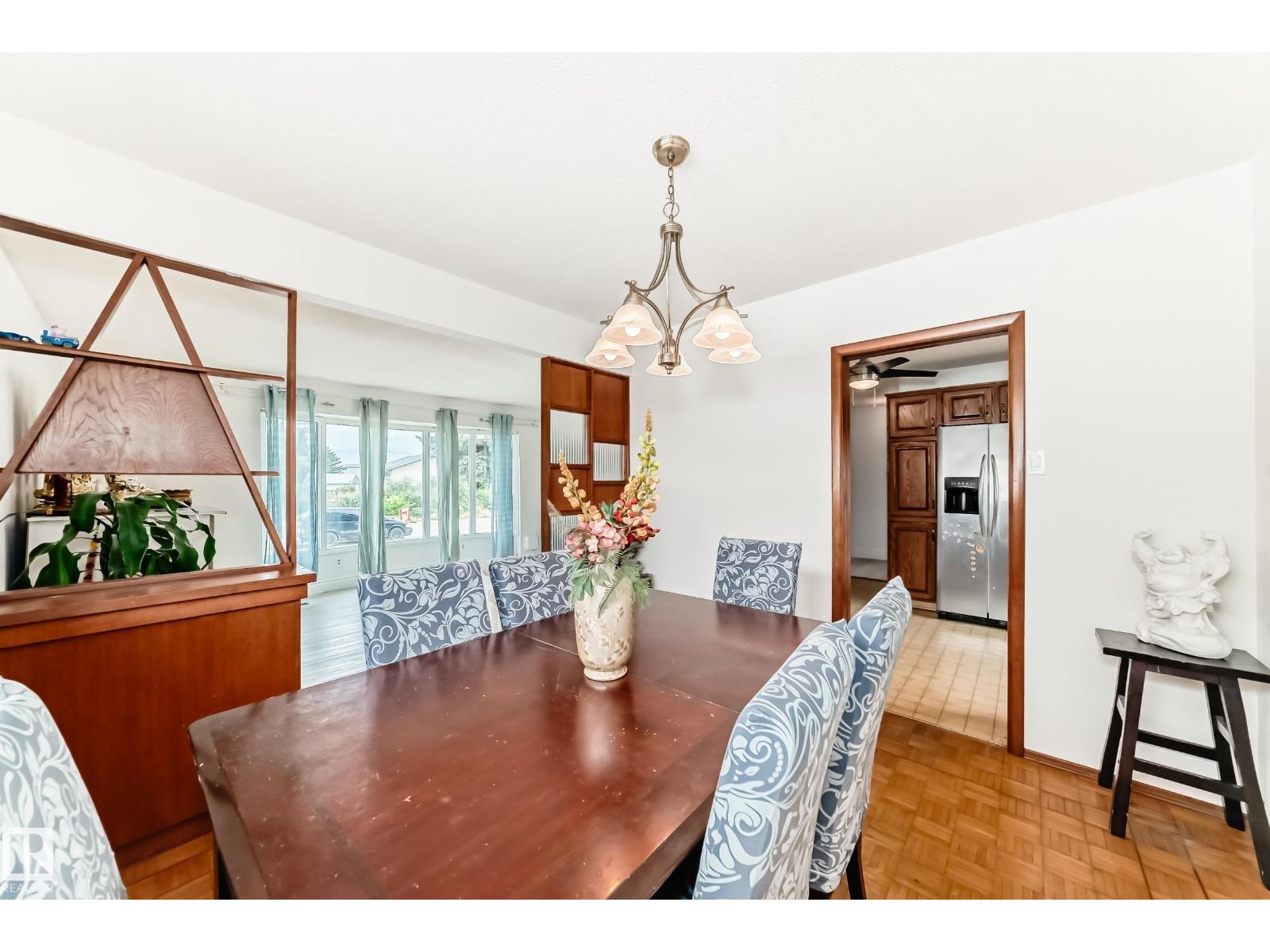Photo 9 of 13232 115 St Nw, Edmonton AB