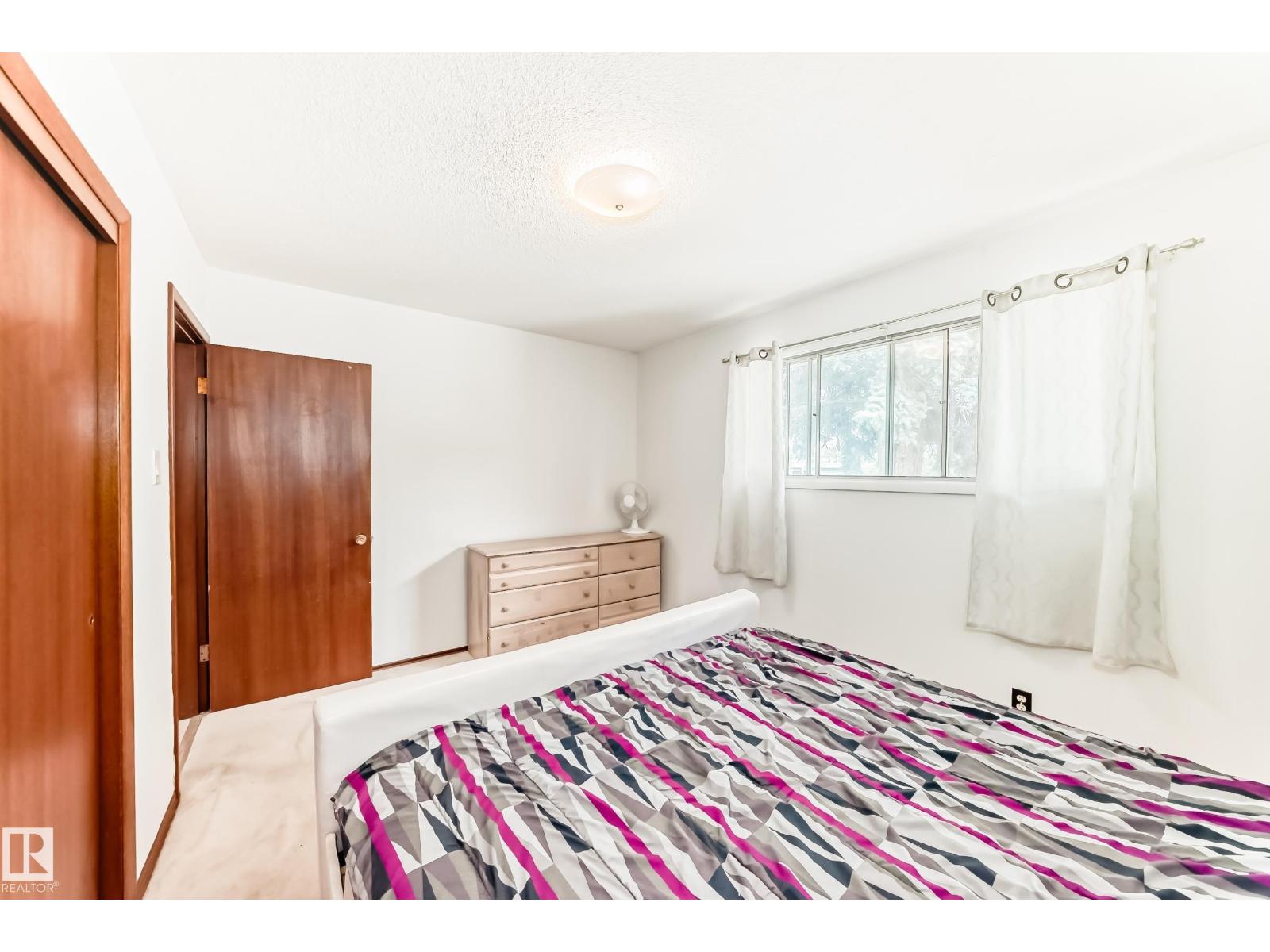 Photo 52 of 13232 115 St Nw, Edmonton AB