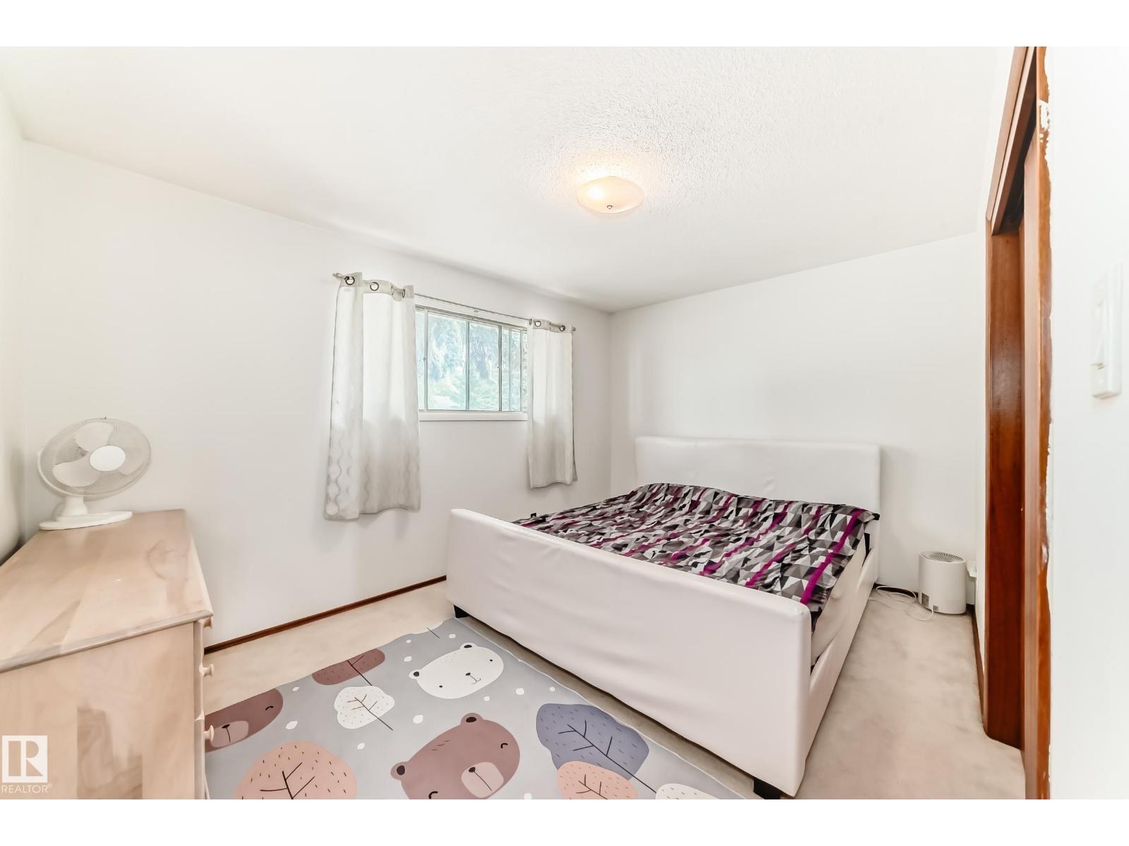 Photo 39 of 13232 115 St Nw, Edmonton AB
