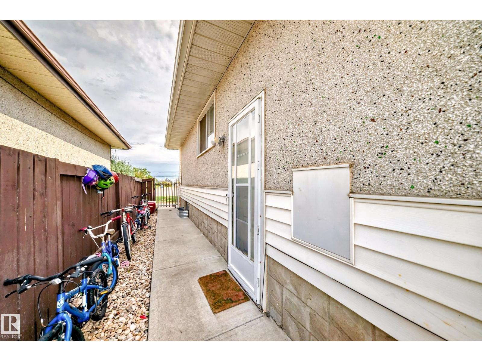Photo 48 of 13232 115 St Nw, Edmonton AB