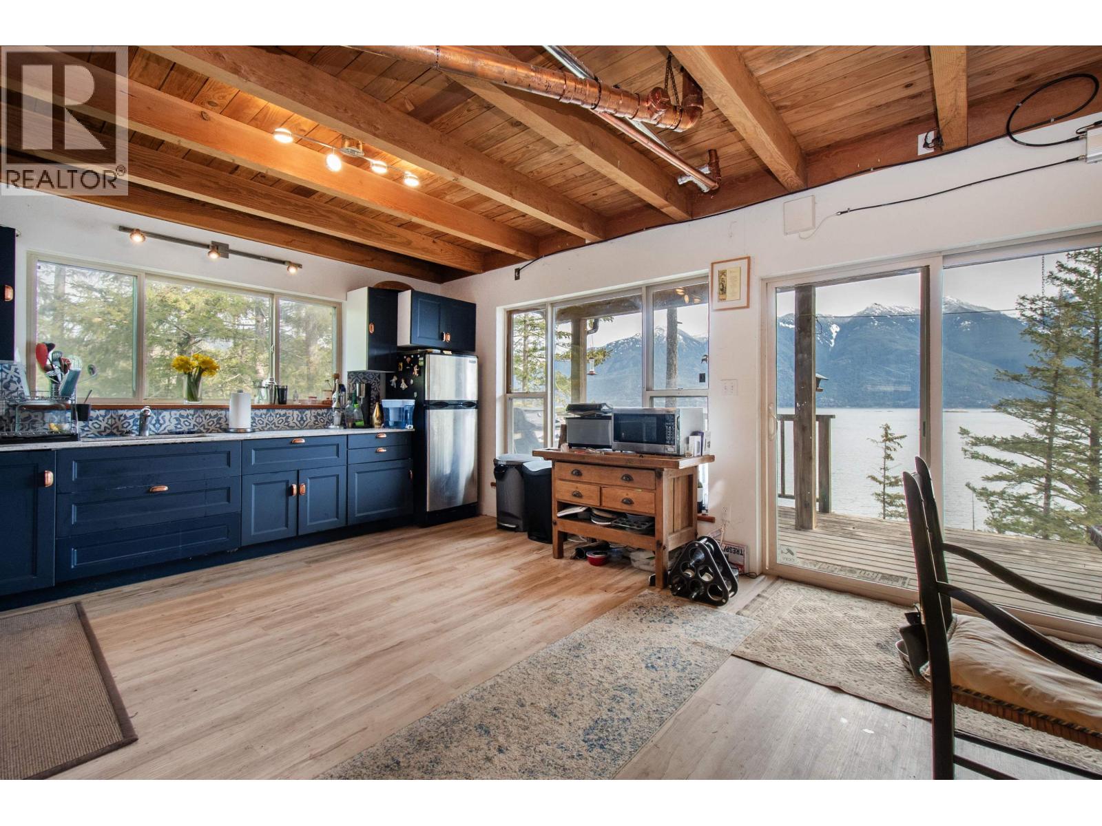 1772 MOUNT ARTABAN ROAD, Gambier Island