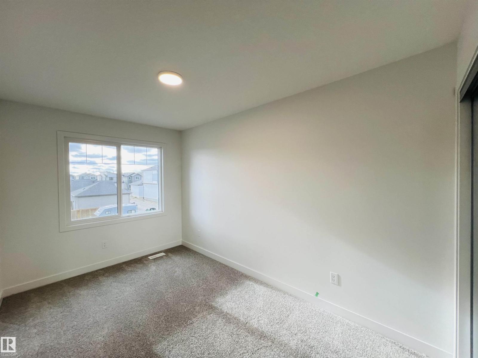Photo 19 of 2017 209 A St Nw, Edmonton AB