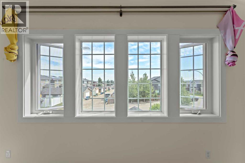 Single Family House for Sale in  Silverado Plains Circle SW Silverado Calgary 