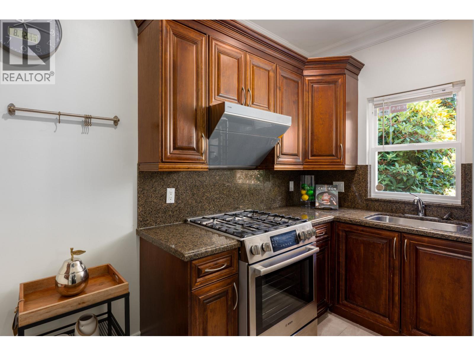 Photo 11 of 7451 Bates Road, Richmond BC