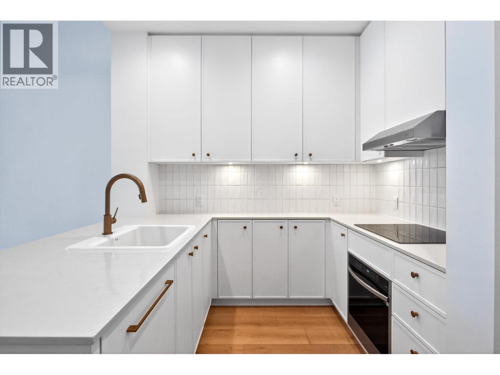 Photo 5 of 109 718 Edgar Avenue, Coquitlam BC