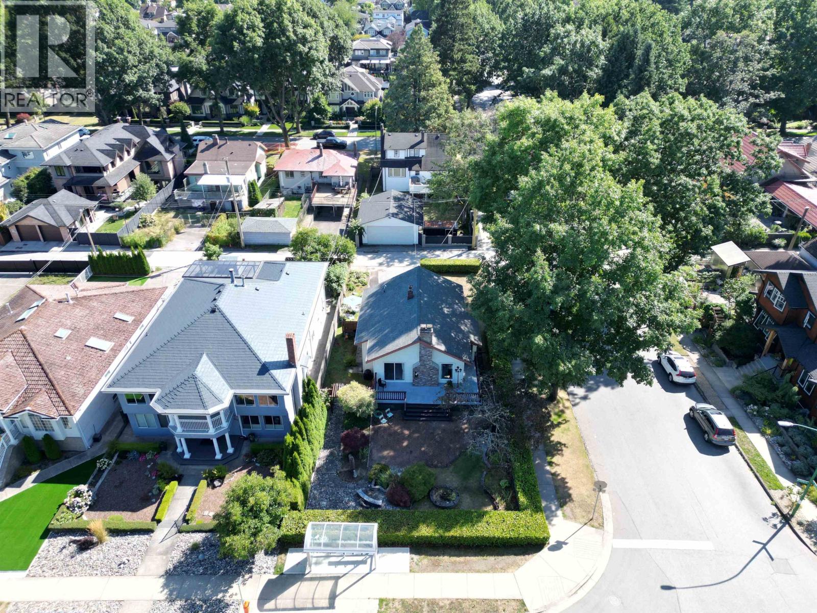 Photo 32 of 3900 Eton Street, Burnaby BC