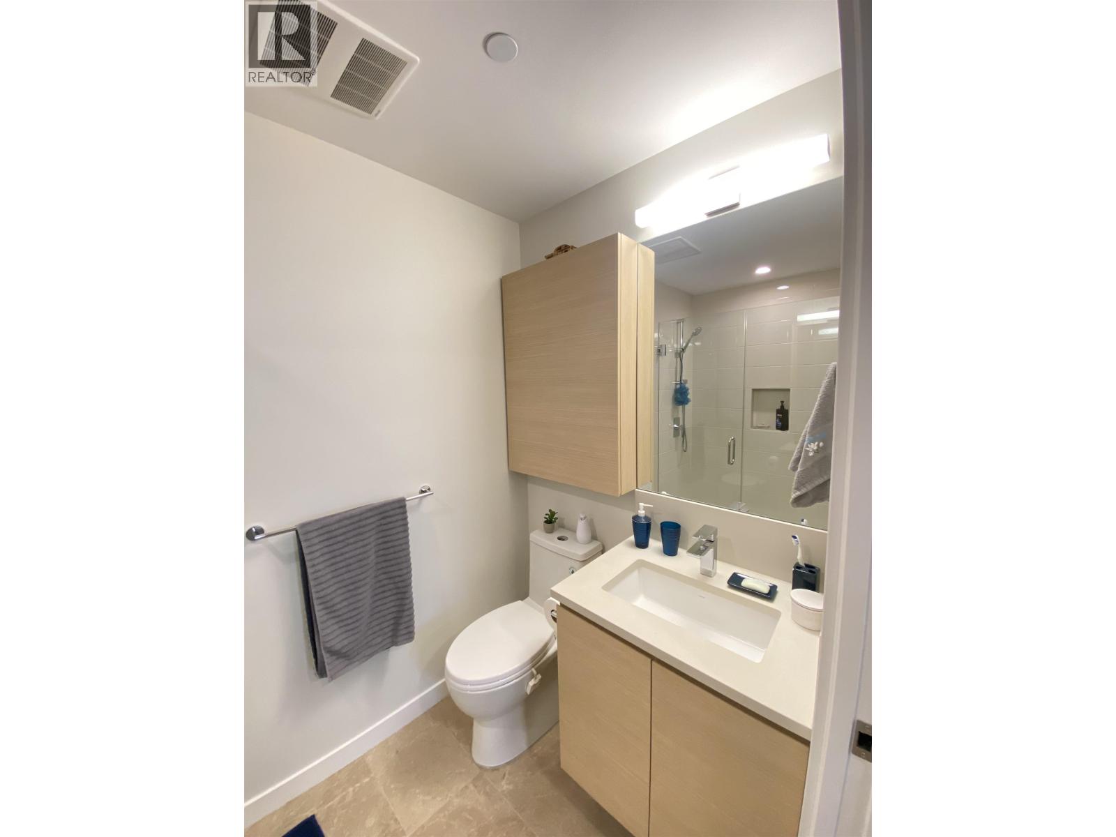 Photo 15 of 4409 2186 Gilmore Avenue, Burnaby BC