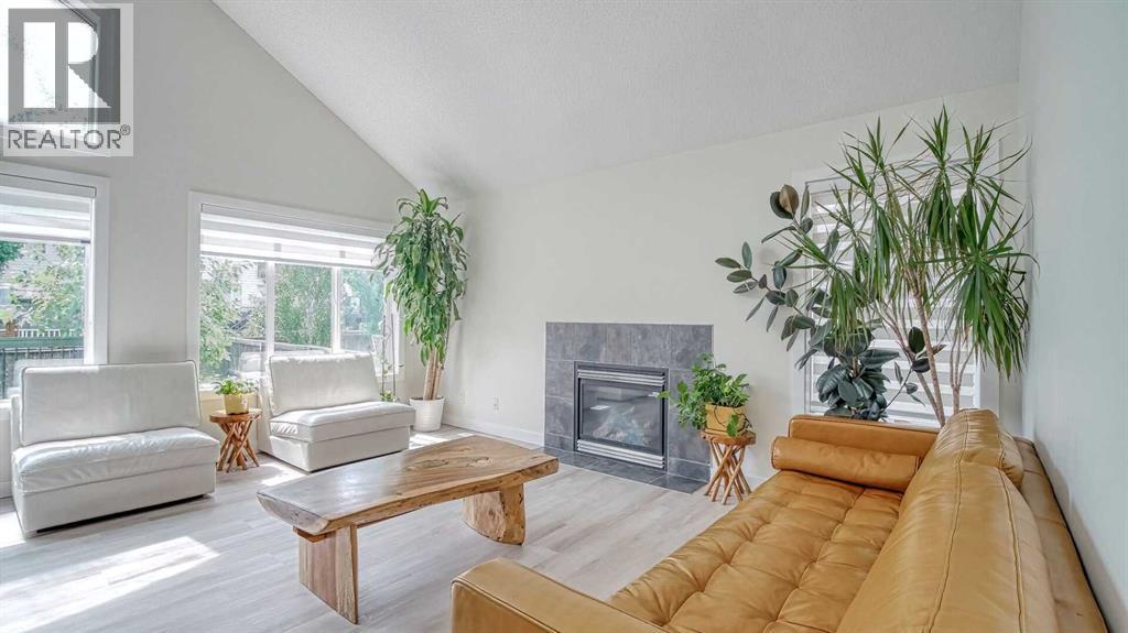 Photo 5 of 340 Copperfield Boulevard Se, Calgary AB