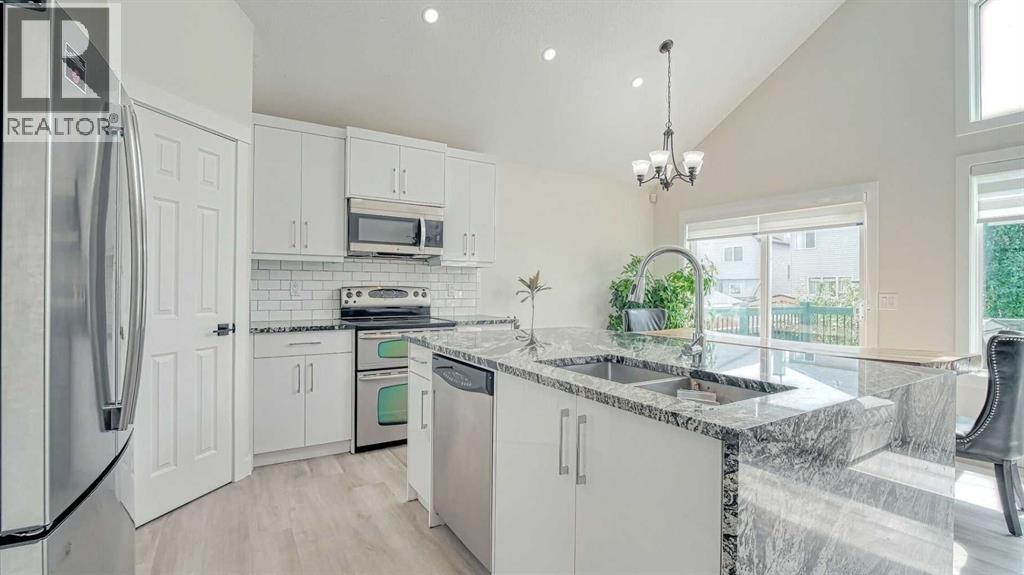 Photo 9 of 340 Copperfield Boulevard Se, Calgary AB
