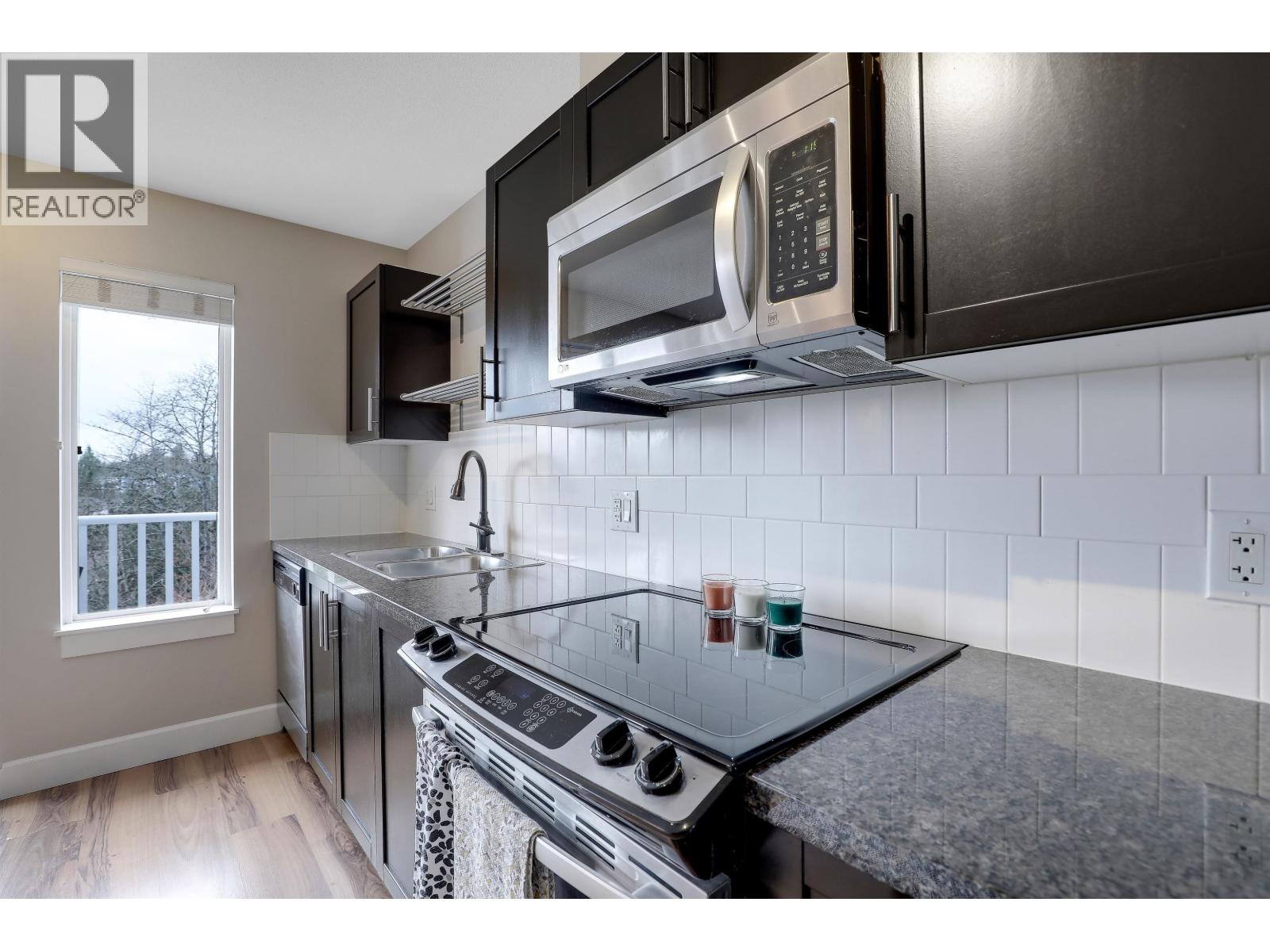 Photo 18 of 408 12283 224th Street, Maple Ridge BC