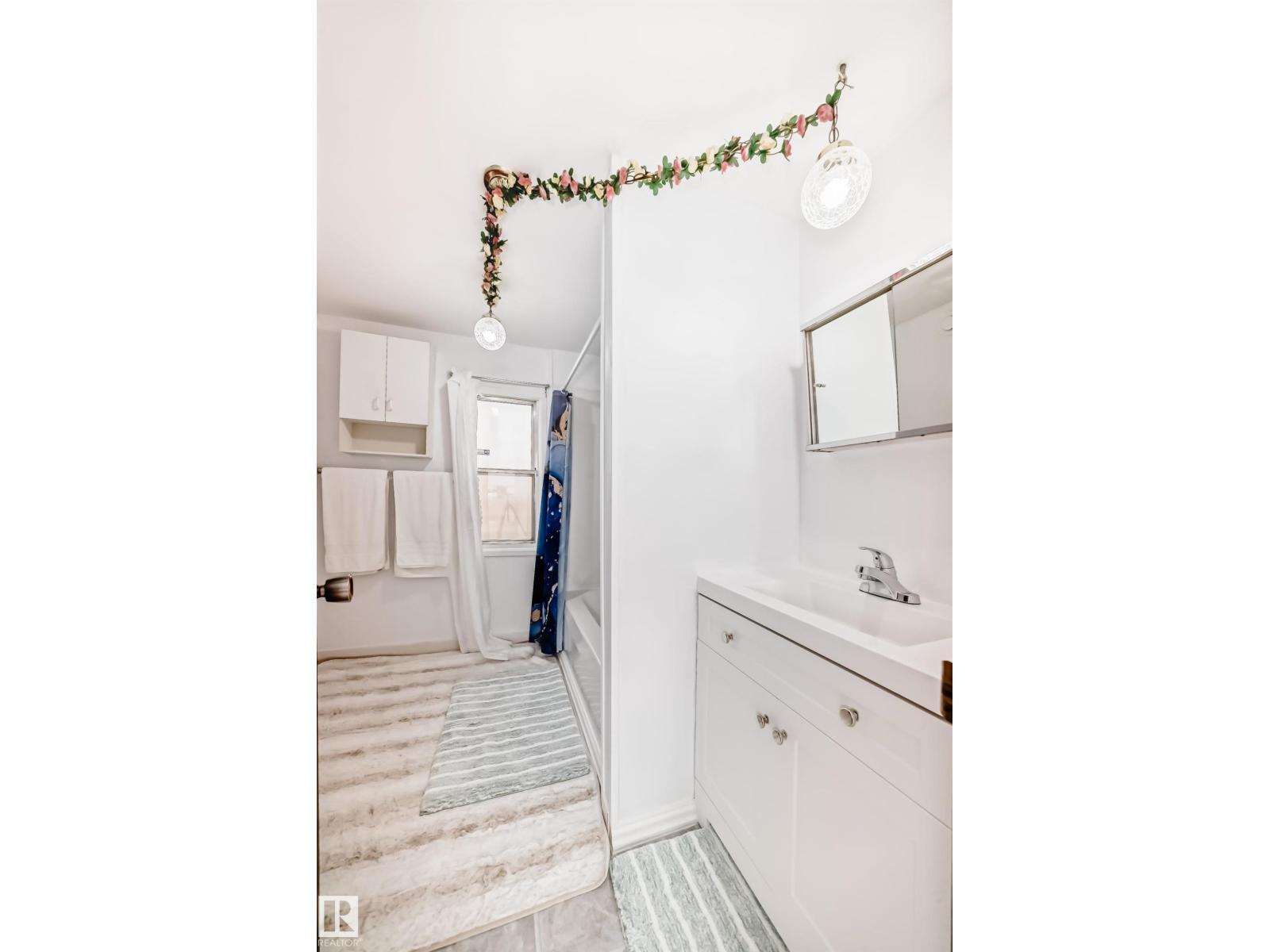 Photo 27 of 11331 92 St Nw, Edmonton AB