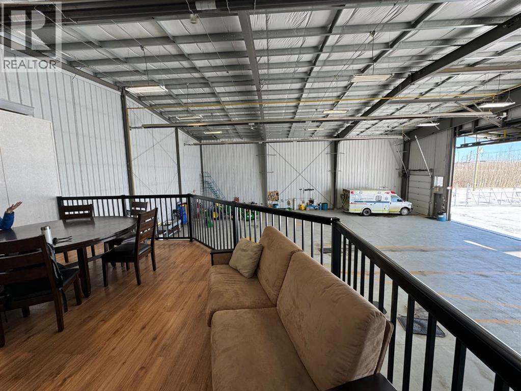 397 Snow Eagle, Fort McMurray