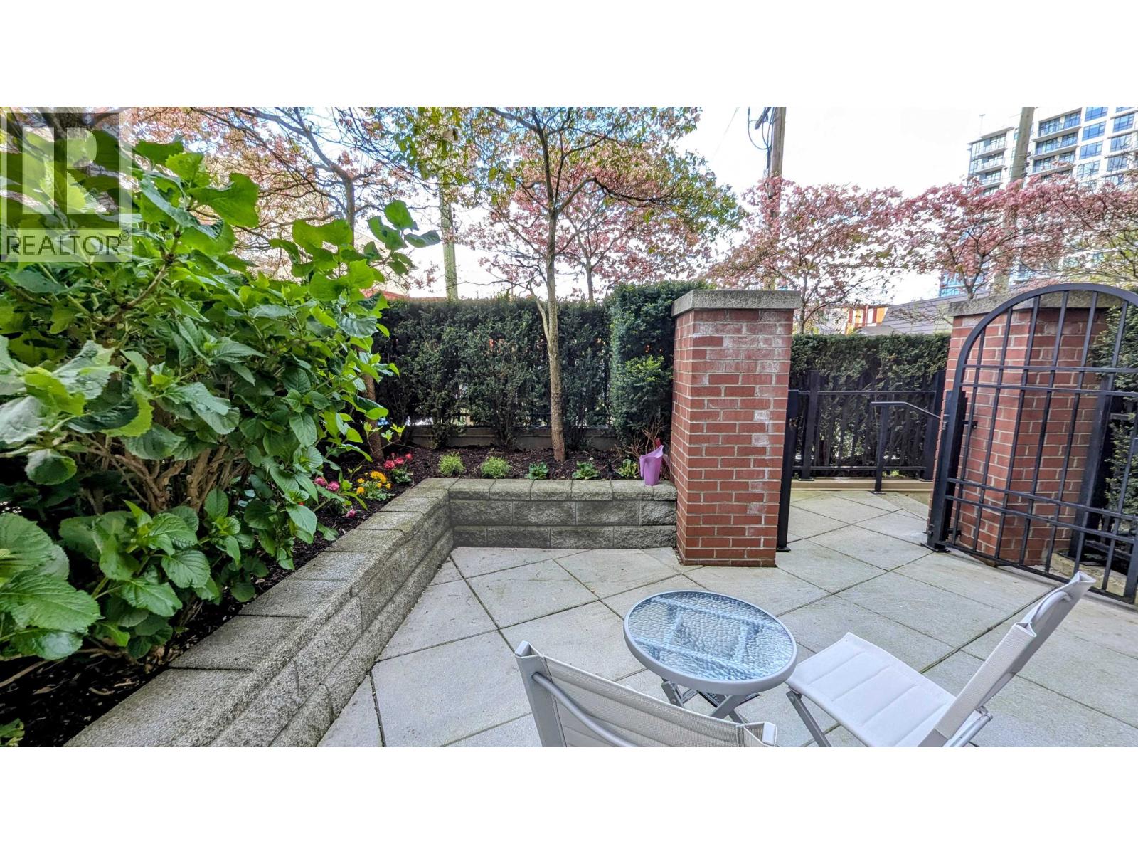 Photo 13 of 1468 Cedar Cottage Mews, Vancouver BC