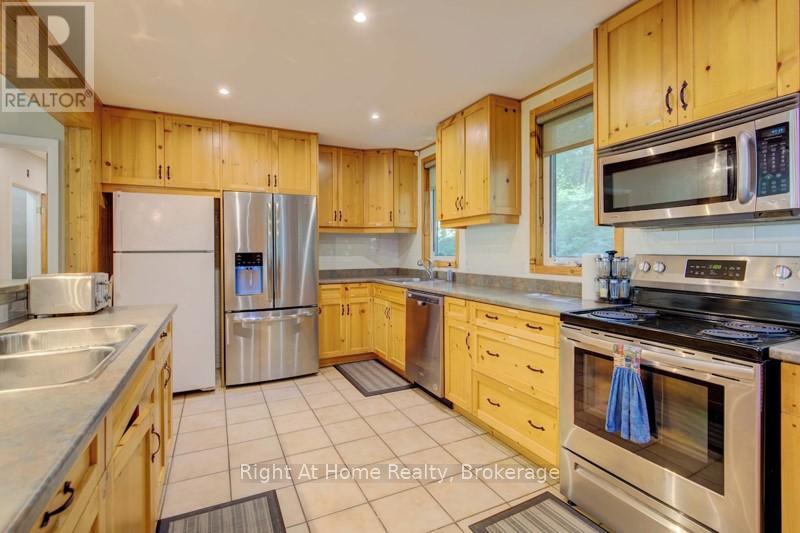 Photo 16 of 4352 R 43 Road, Rideau Lakes ON