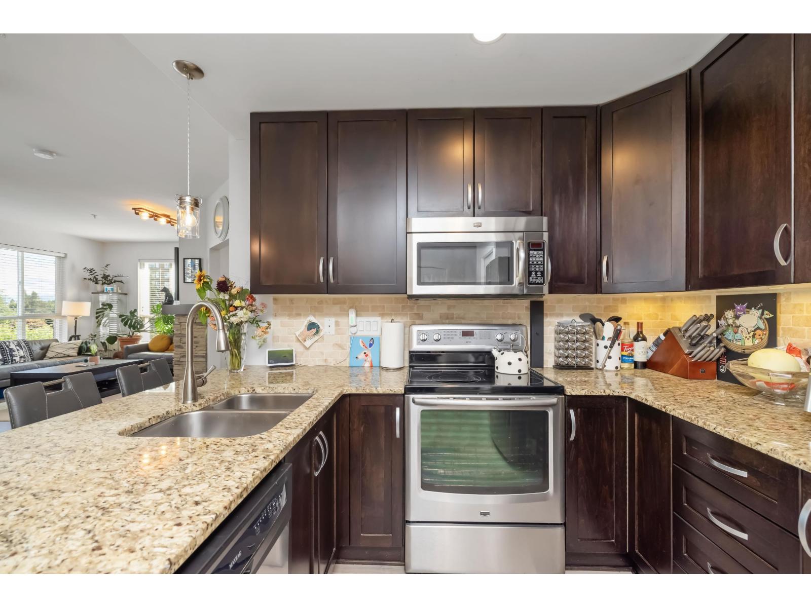 Photo 16 of 317 3192 Gladwin Road, Abbotsford BC