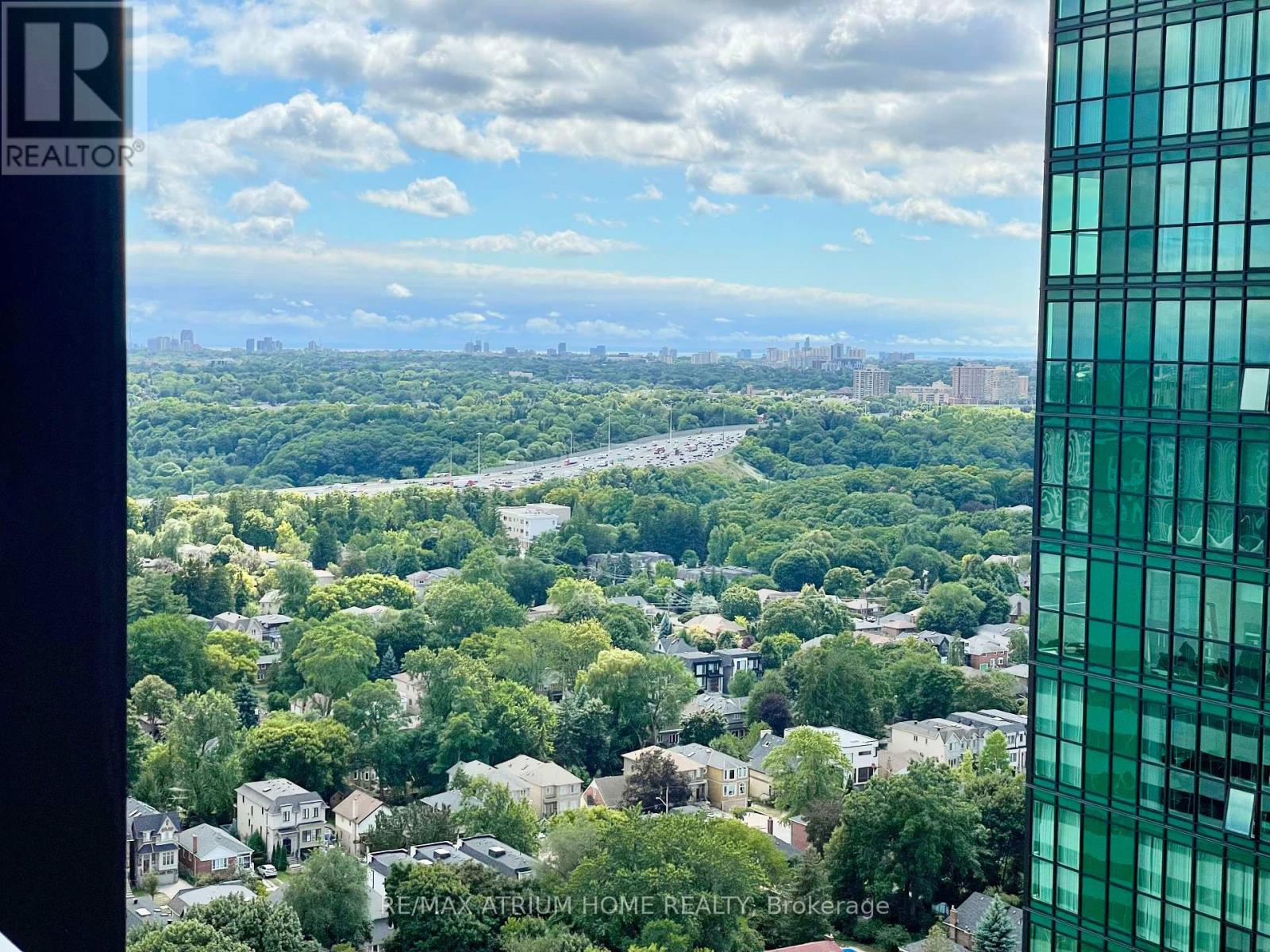 Photo 10 of 2706 9 Bogert Avenue, Toronto ON