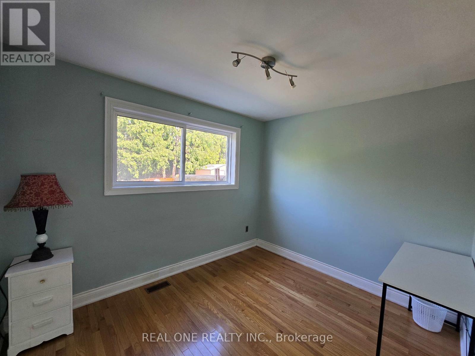 Photo 13 of 37 Bessarion Road, Toronto ON