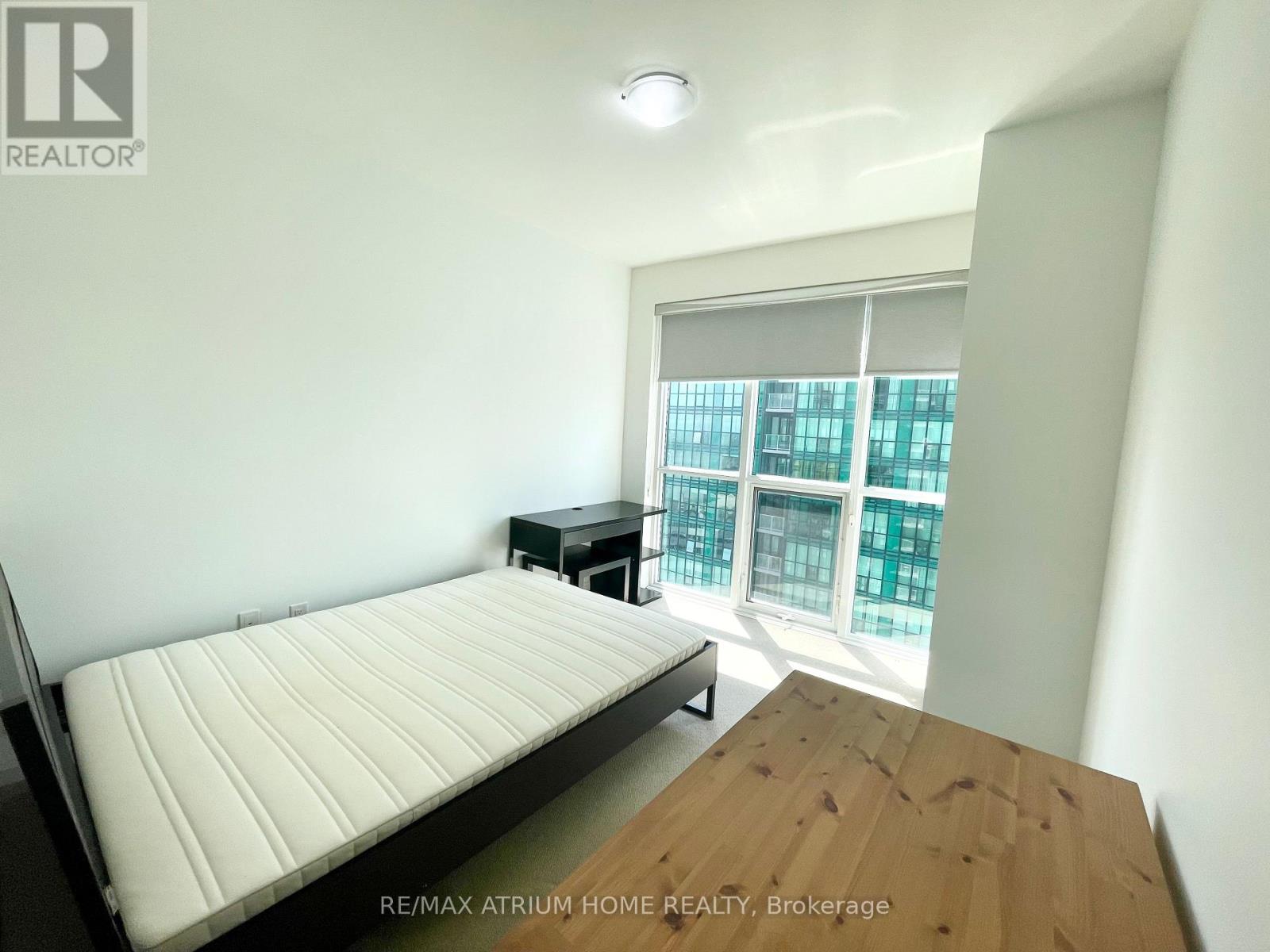 Photo 4 of 2706 9 Bogert Avenue, Toronto ON