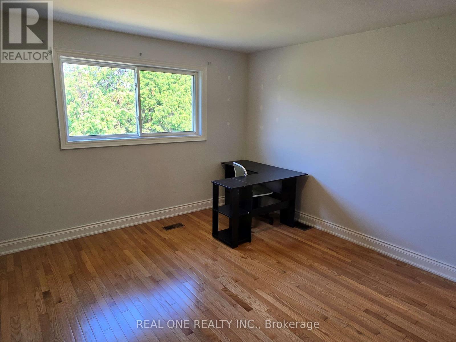 Photo 30 of 37 Bessarion Road, Toronto ON