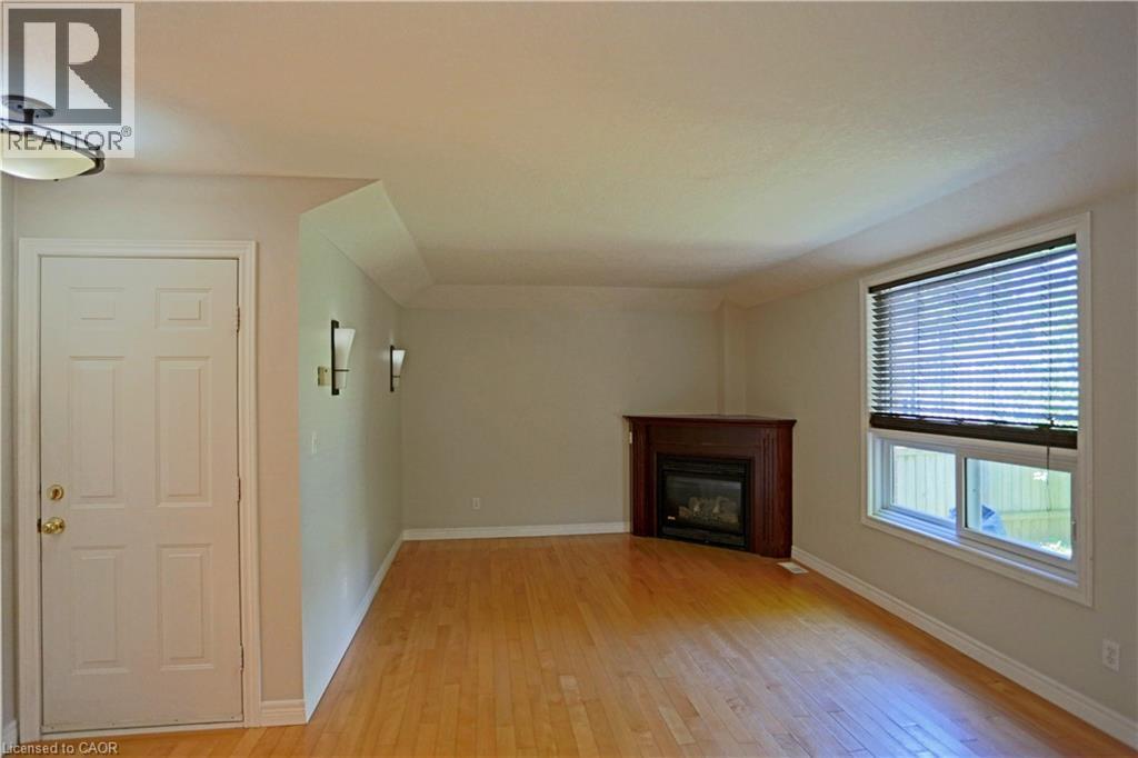 Photo 11 of 632 Columbia Forest Boulevard, Waterloo ON