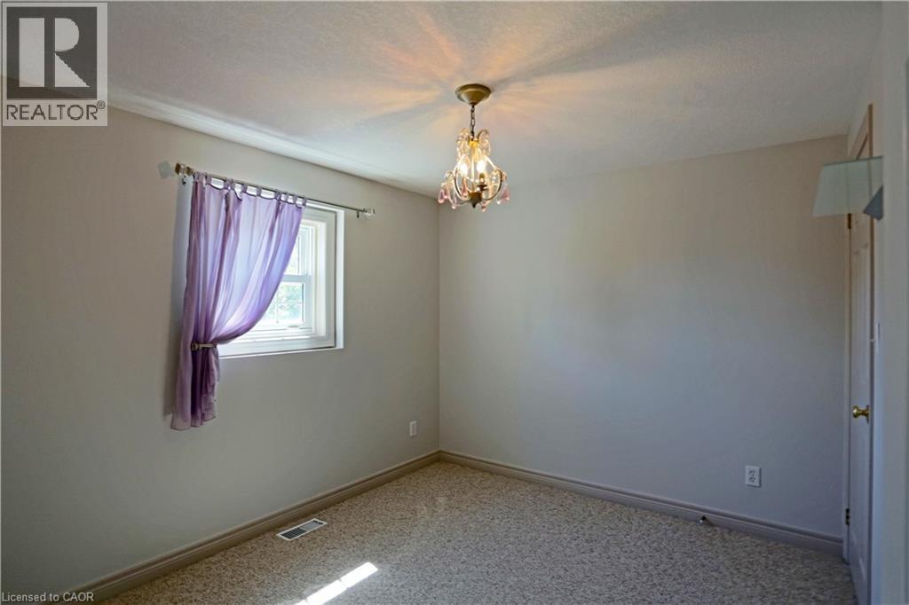 Photo 4 of 632 Columbia Forest Boulevard, Waterloo ON