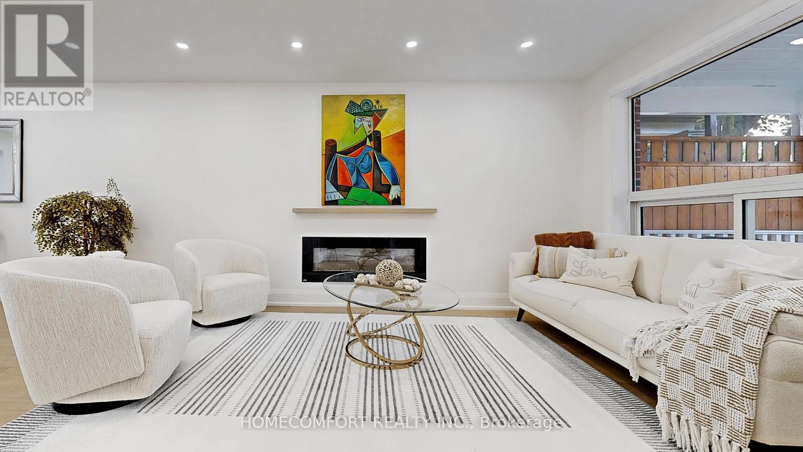 Photo 10 of 253 Fulton Avenue, Toronto ON