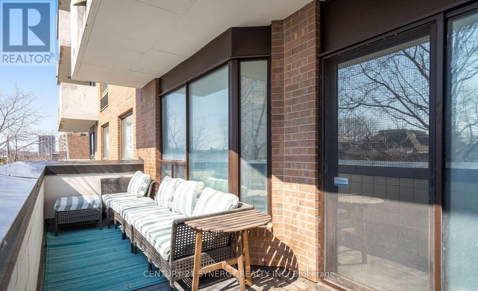 Photo 7 of 106 99 Holland Avenue, Ottawa ON