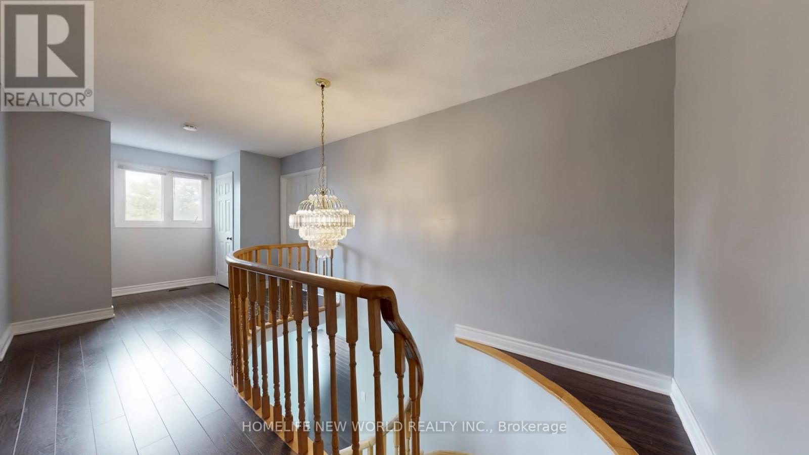 Photo 9 of 572 Nisbet Court, Mississauga ON