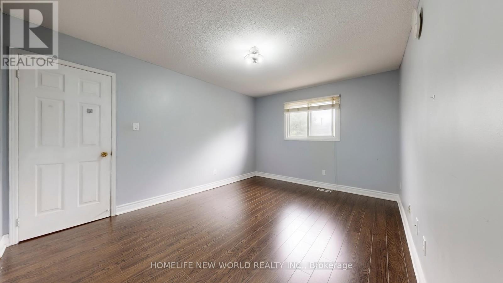 Photo 28 of 572 Nisbet Court, Mississauga ON