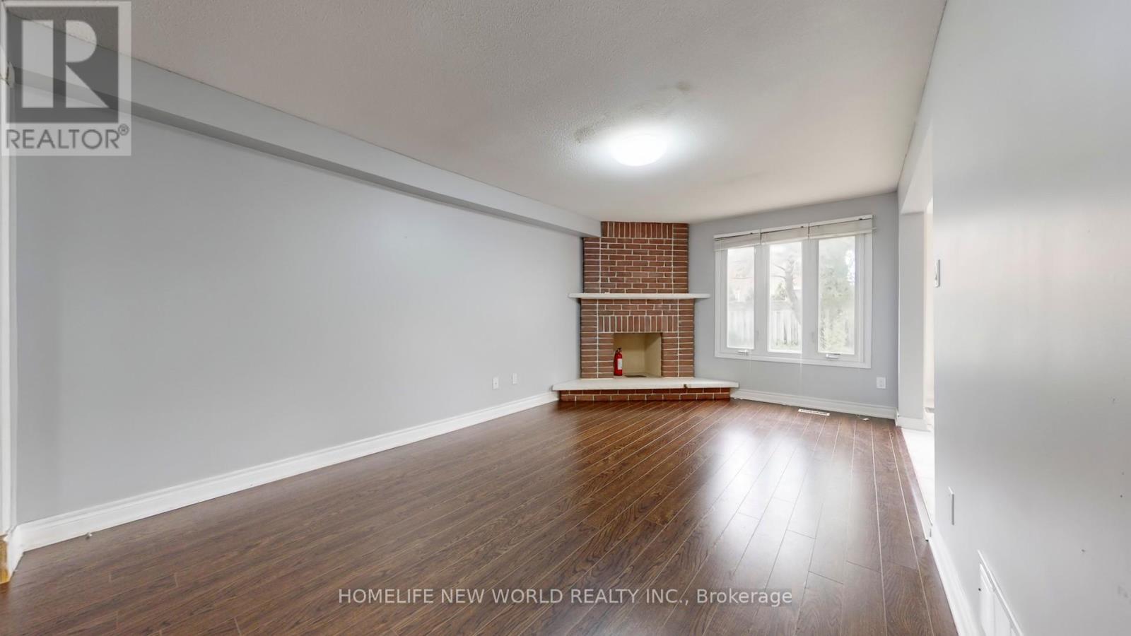 Photo 13 of 572 Nisbet Court, Mississauga ON