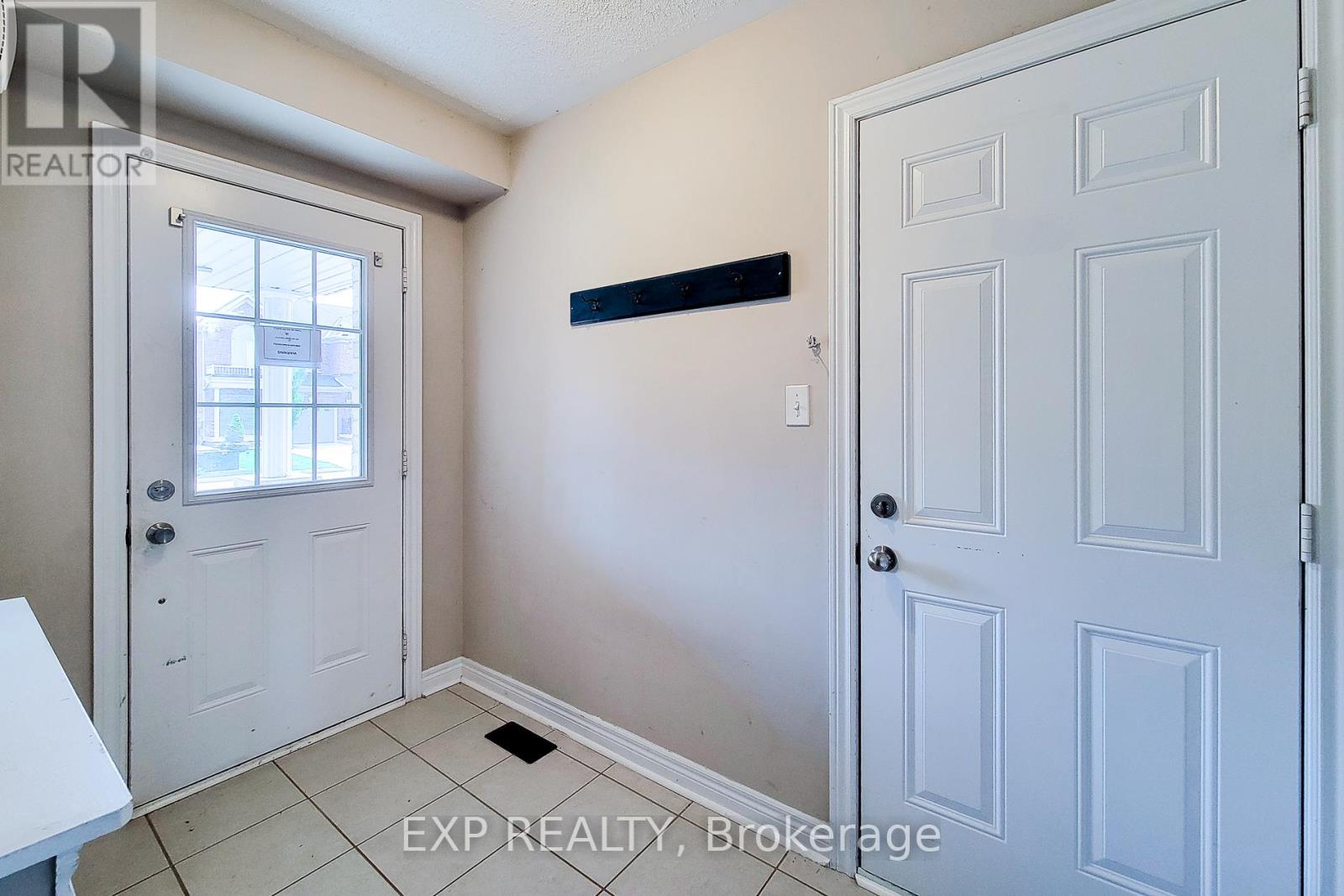 Photo 12 of 113 Keith Crescent, Niagaraonthelake ON