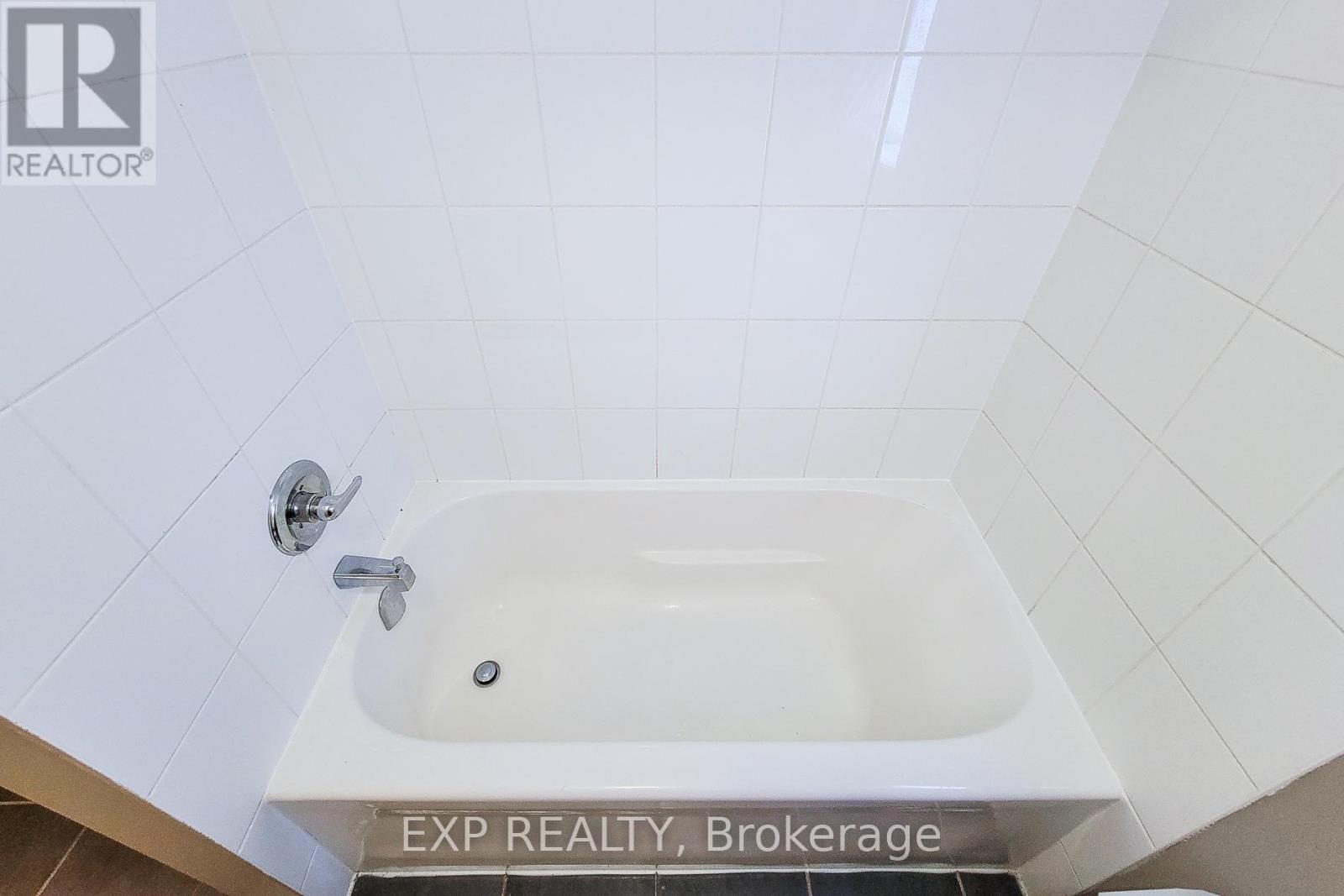 Photo 1 of 113 Keith Crescent, Niagaraonthelake ON