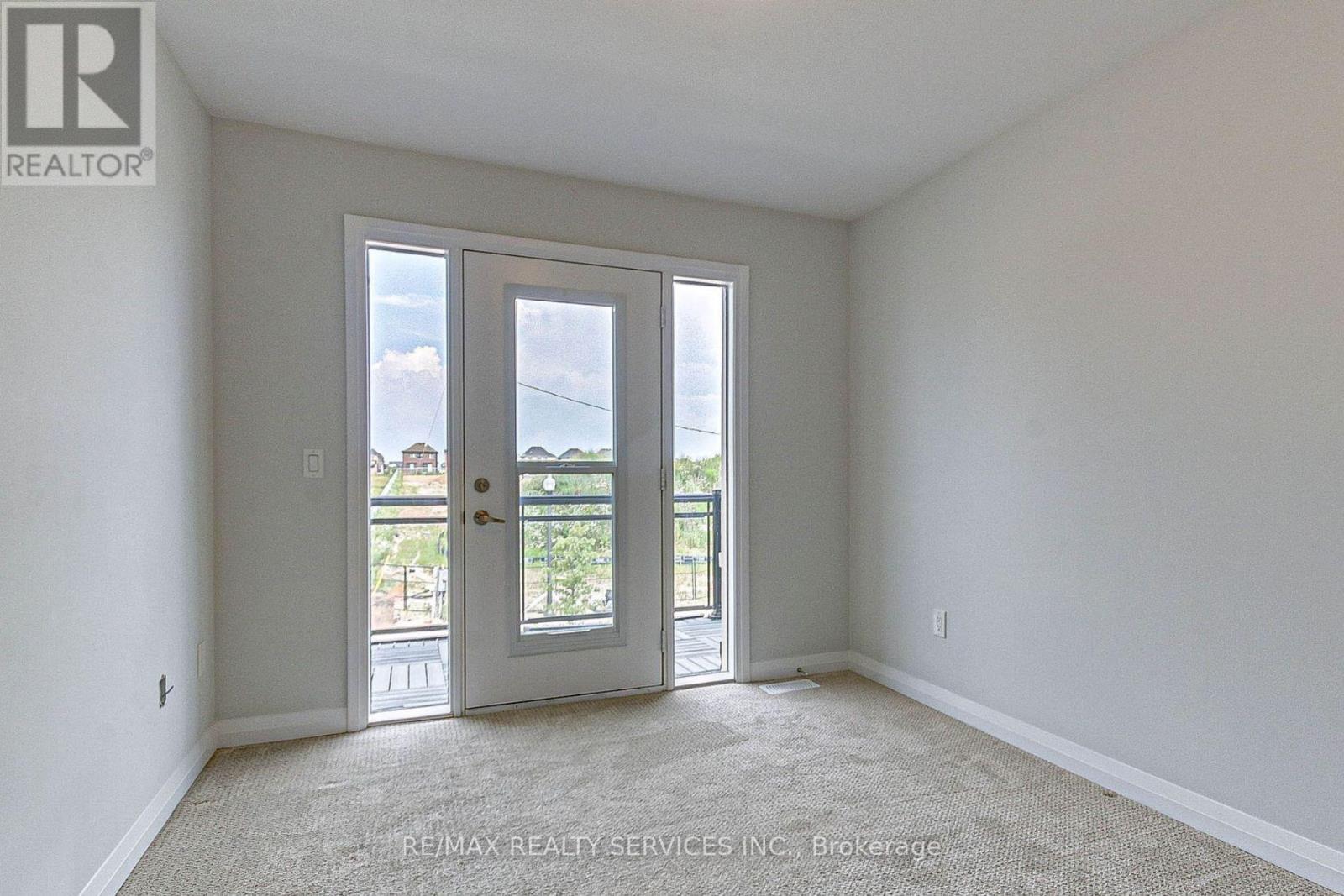 Photo 17 of 920 Sobeski Avenue, Woodstock ON