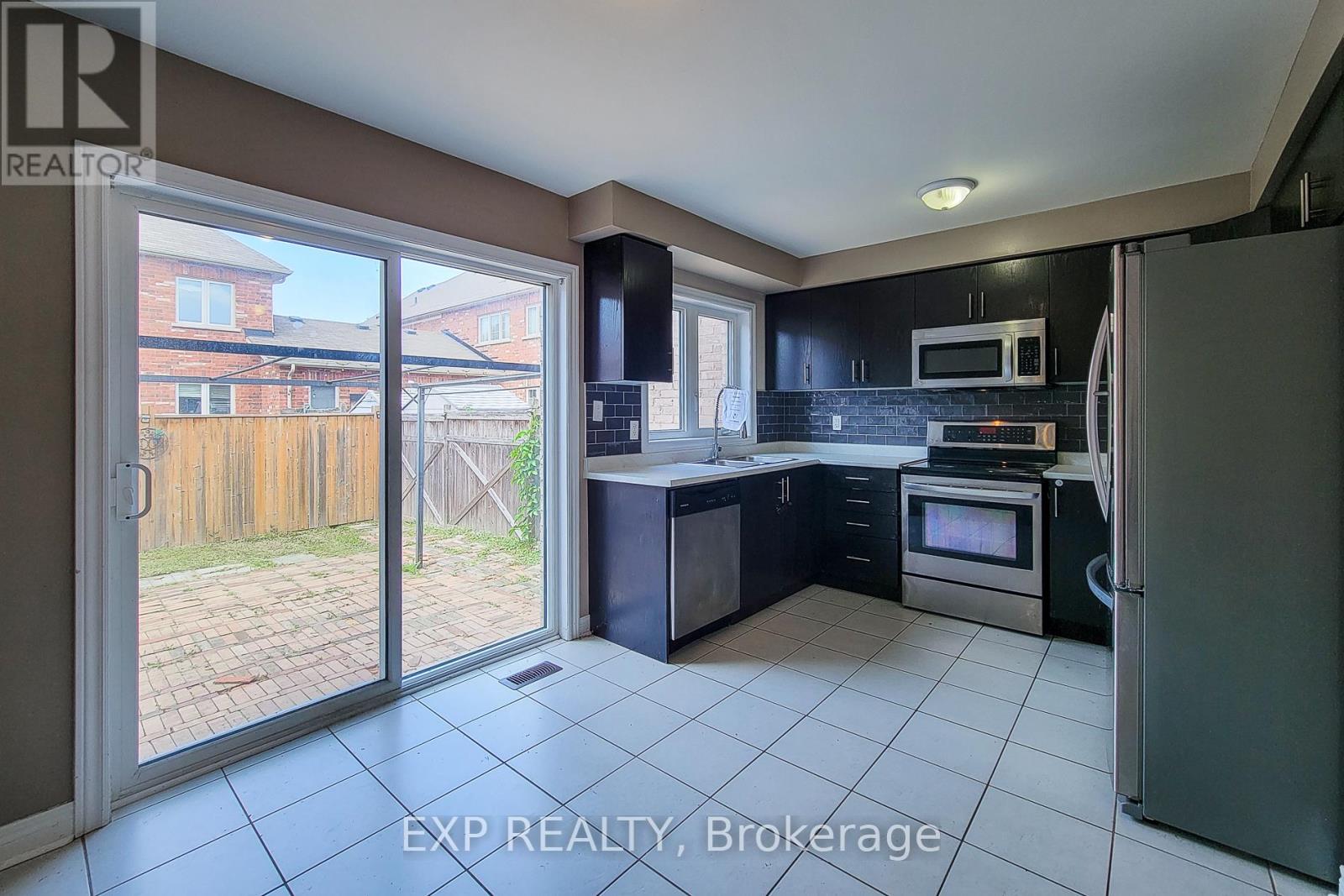 Photo 13 of 113 Keith Crescent, Niagaraonthelake ON
